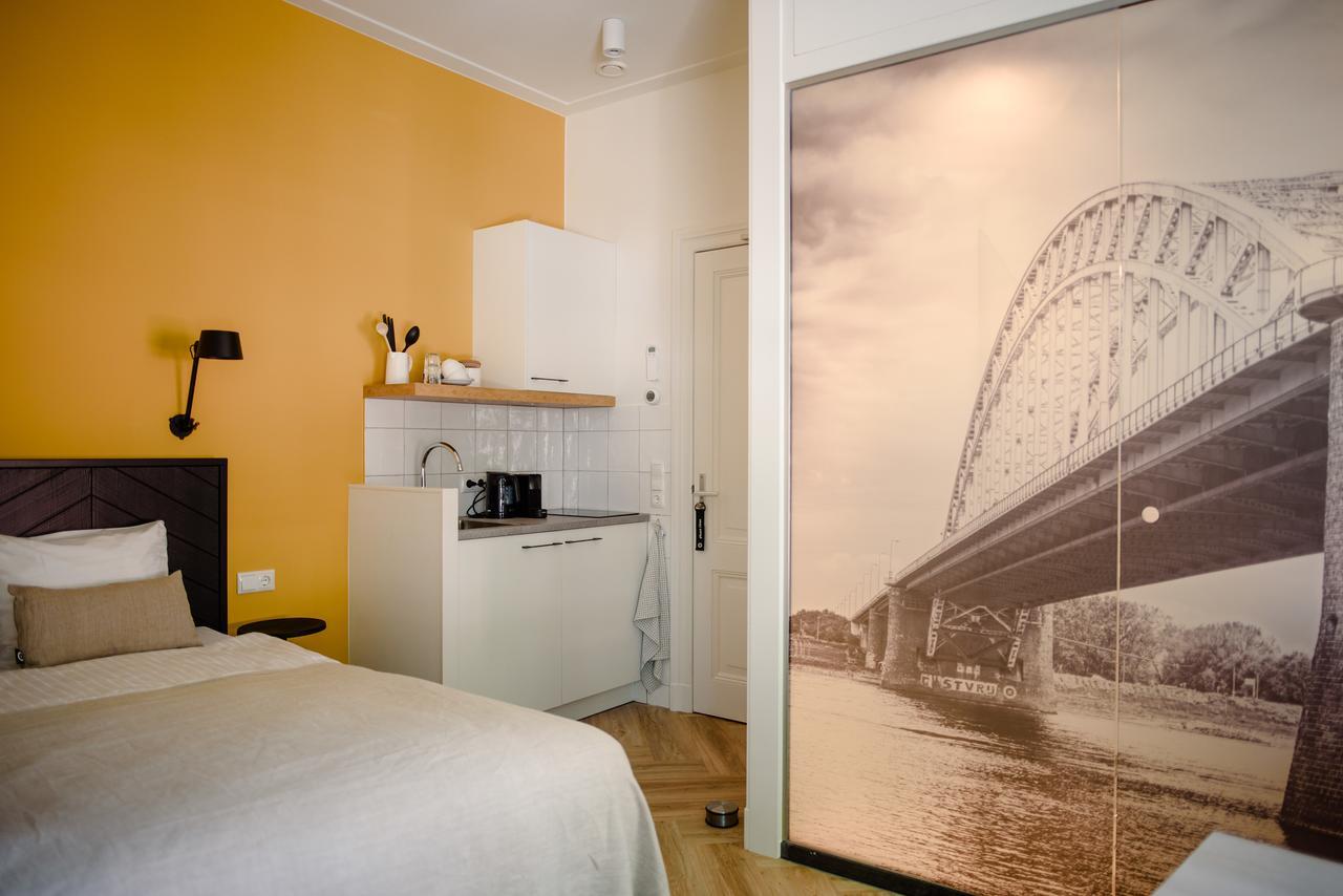 Hotel Linnen Nijmegen Bagian luar foto