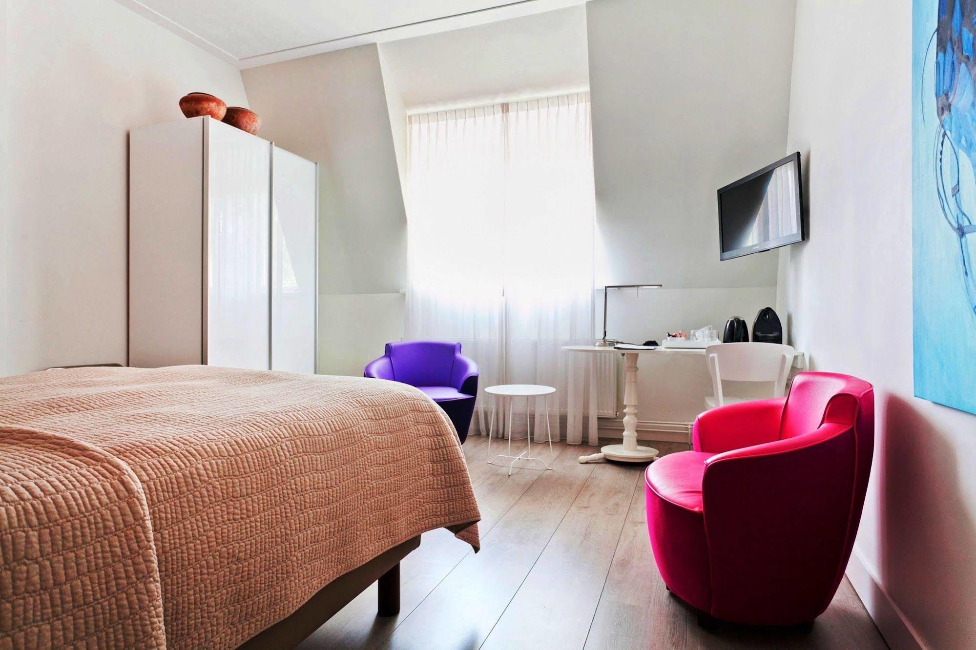 Hotel Linnen Nijmegen Bagian luar foto