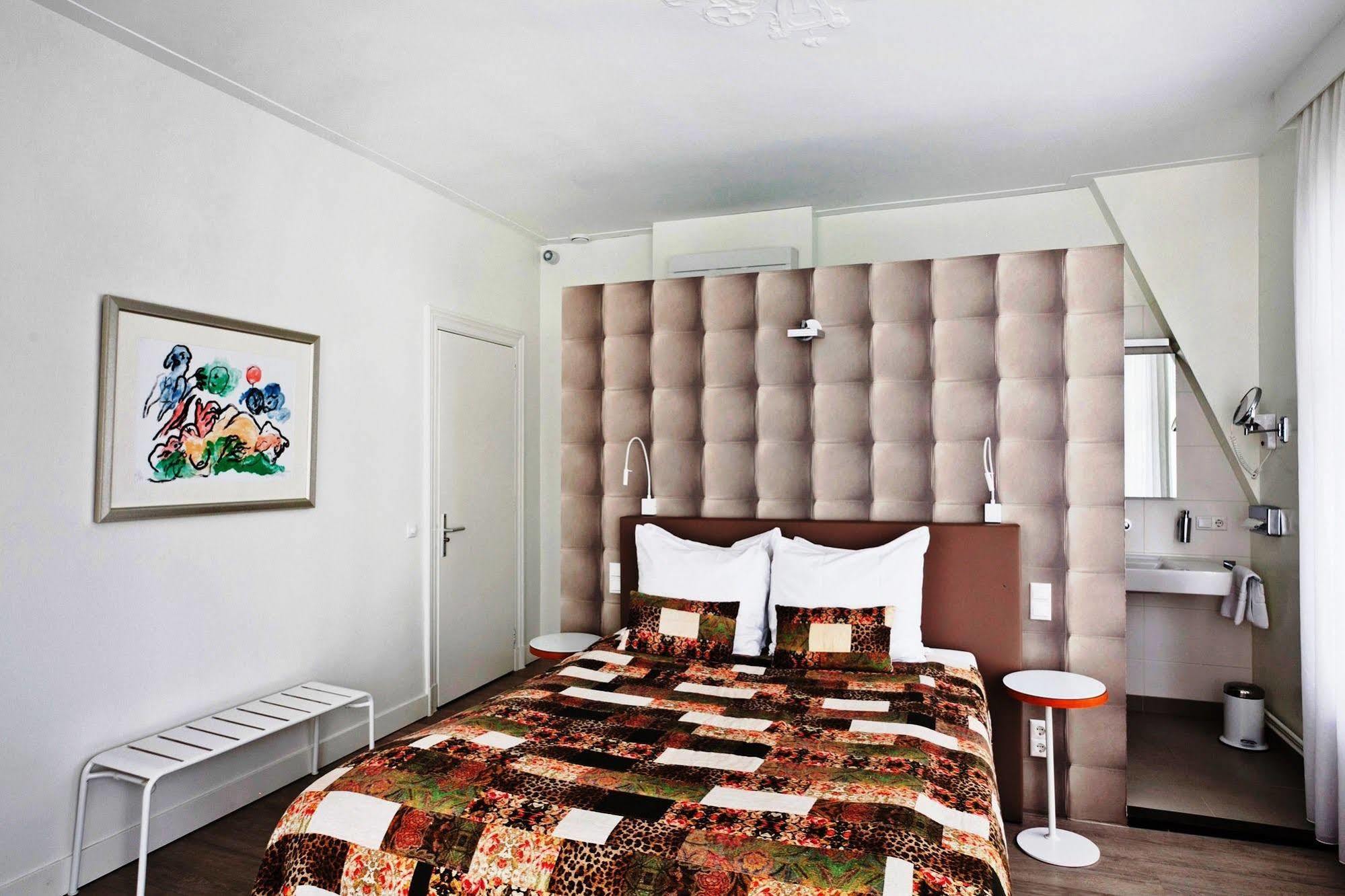 Hotel Linnen Nijmegen Bagian luar foto