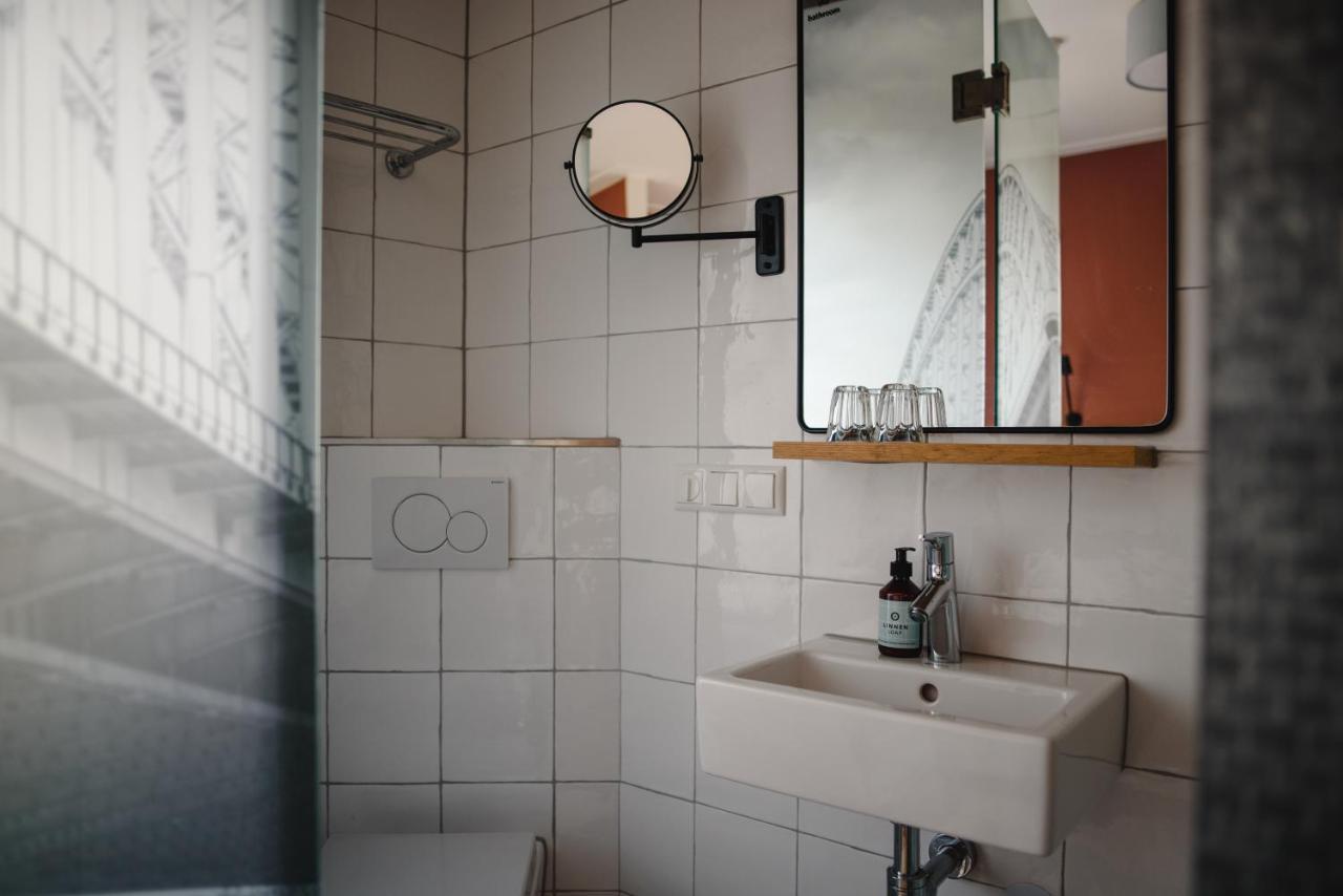 Hotel Linnen Nijmegen Bagian luar foto