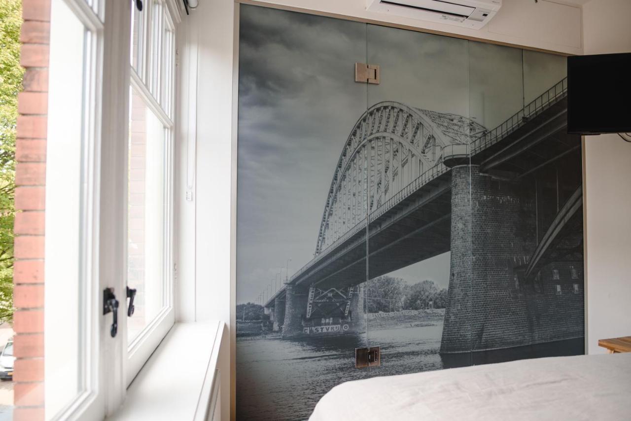 Hotel Linnen Nijmegen Bagian luar foto